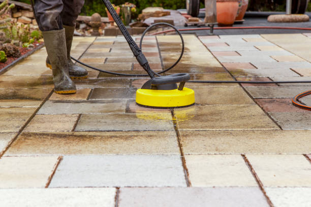 Best Pool Deck Cleaning  in Burnsville, MN